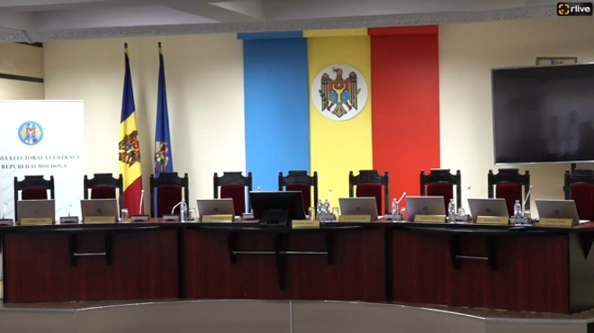 CEC a acceptat documentele lui Costiuc, dar în spatele scenei se ascunde un joc de putere